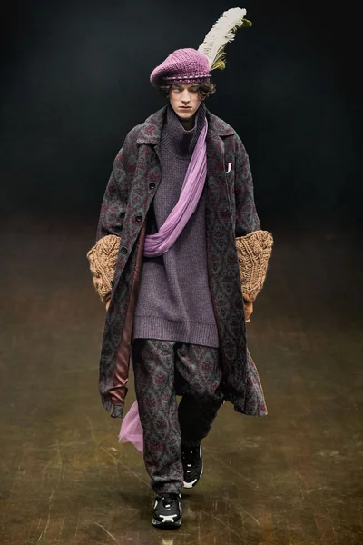 Look 53